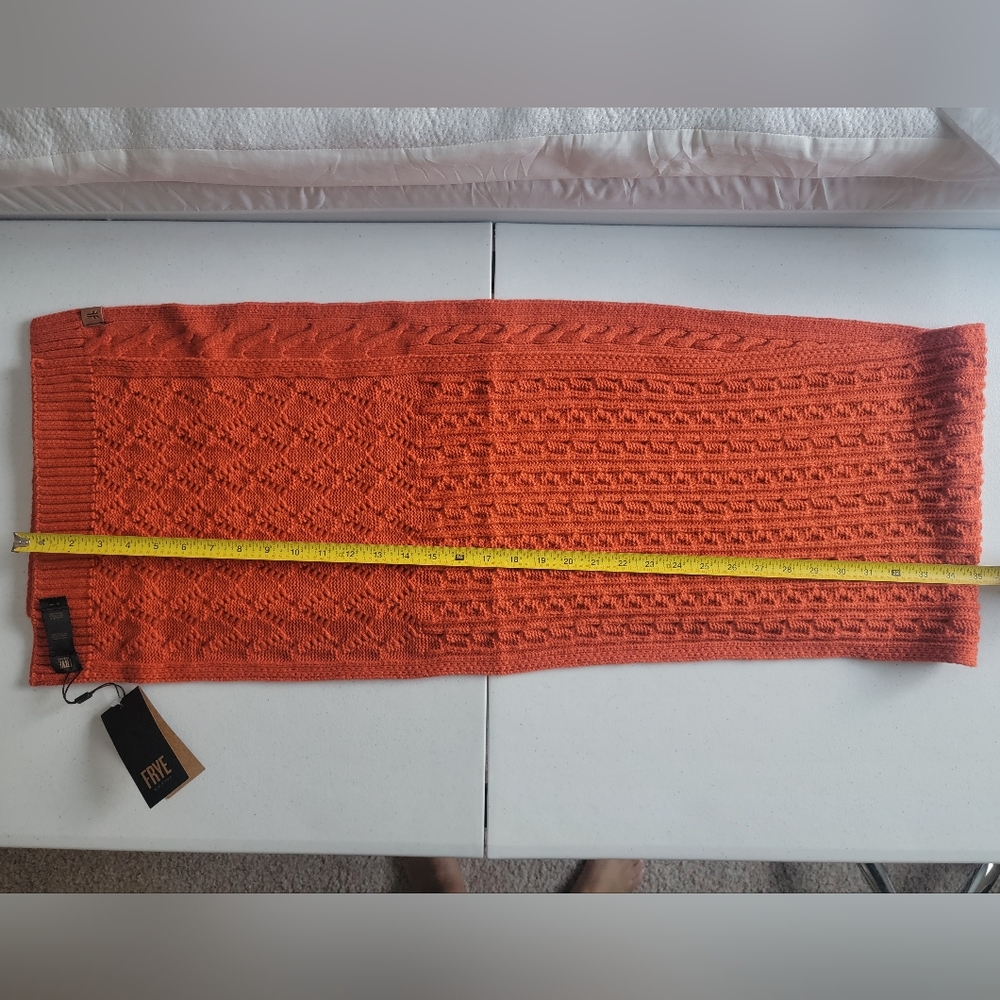 Frye scarf